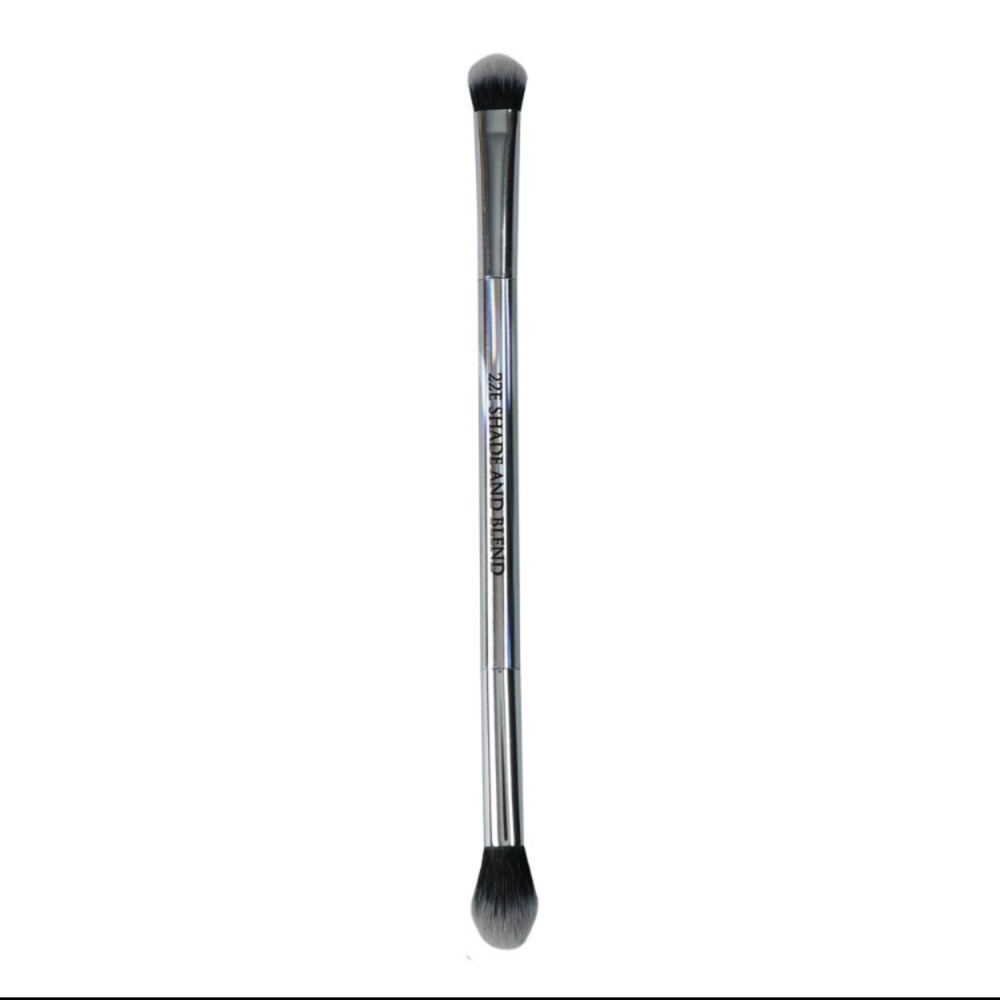 FARAH 22E Shade and Blend eyeshadow brush